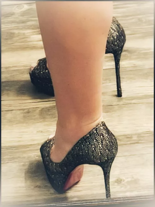 Those red bottoms with sparkles and a peep toe ☺️ by AZ_Heel7Wife