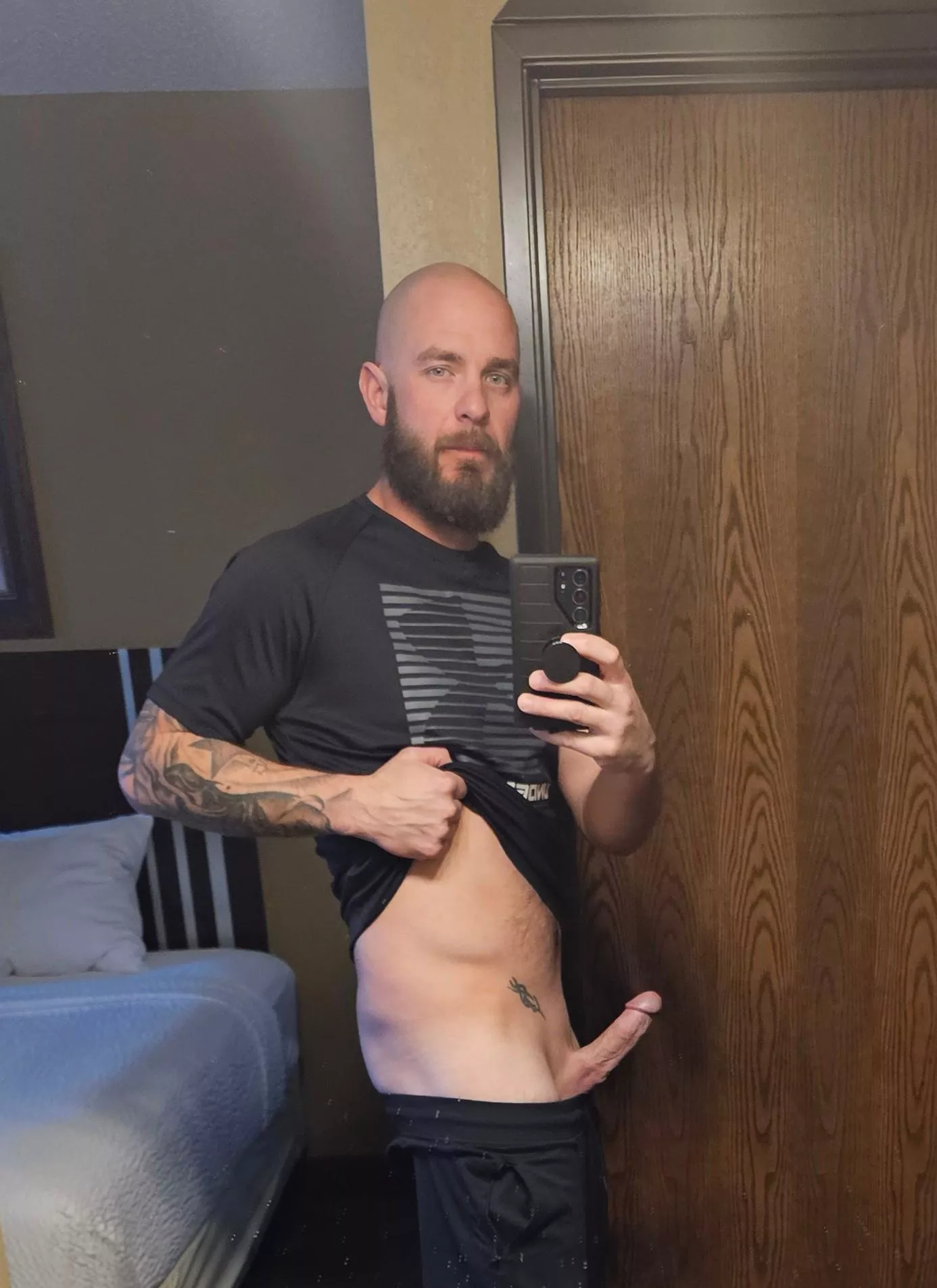 To horny to cum up with something clever! 😈 posted by Urnextdoorneighbors