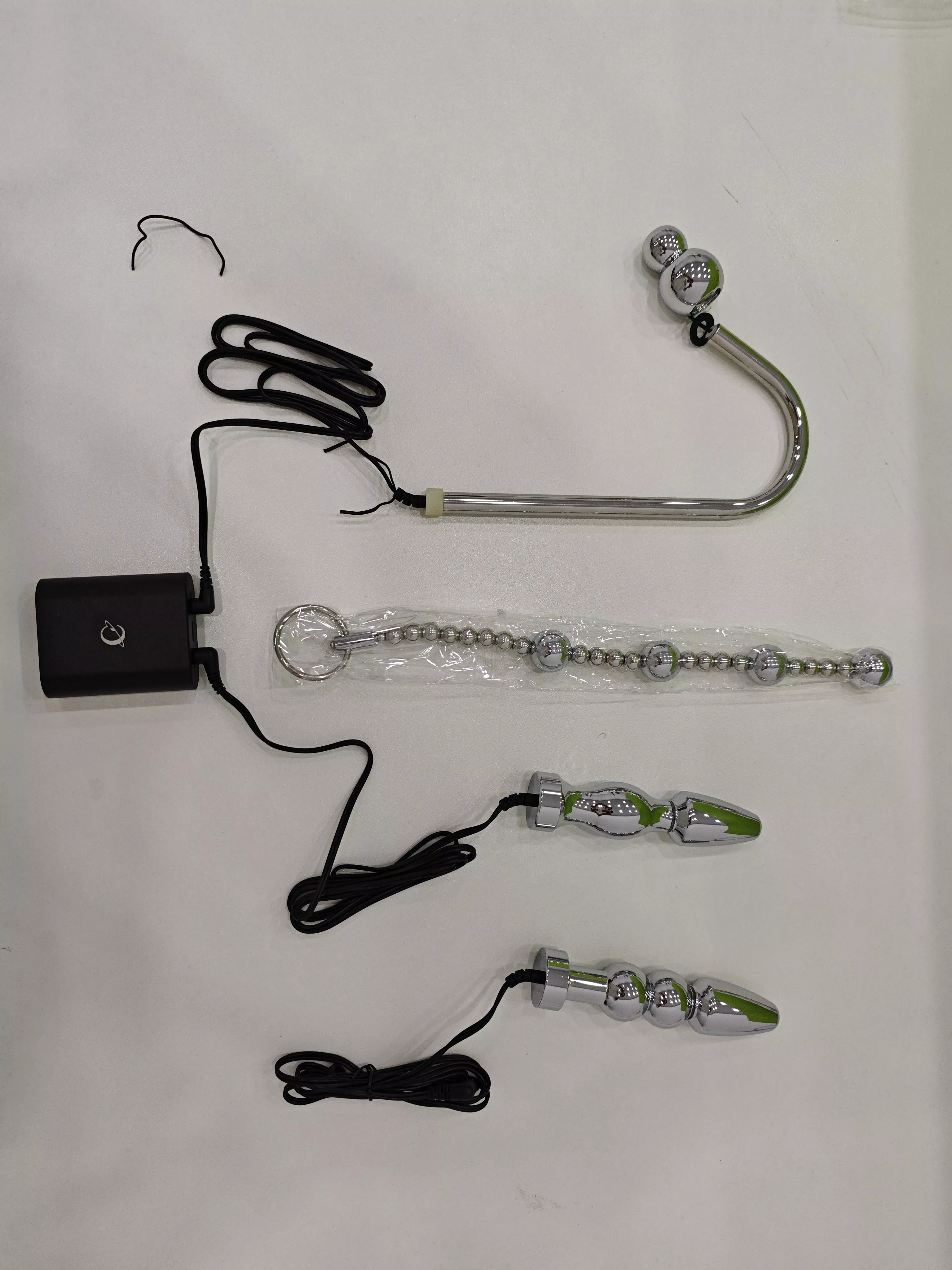 Training electroshock equipment. posted by YokoNex