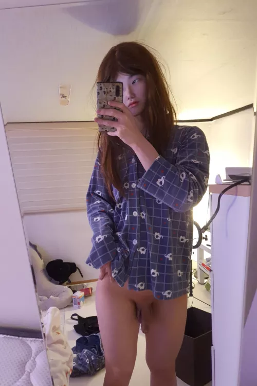 Would you suck my shaved cock? by mingsuwu