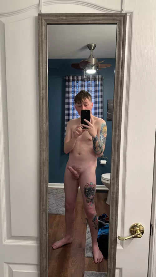 You into skinny tatted gaymers? by sammyy203