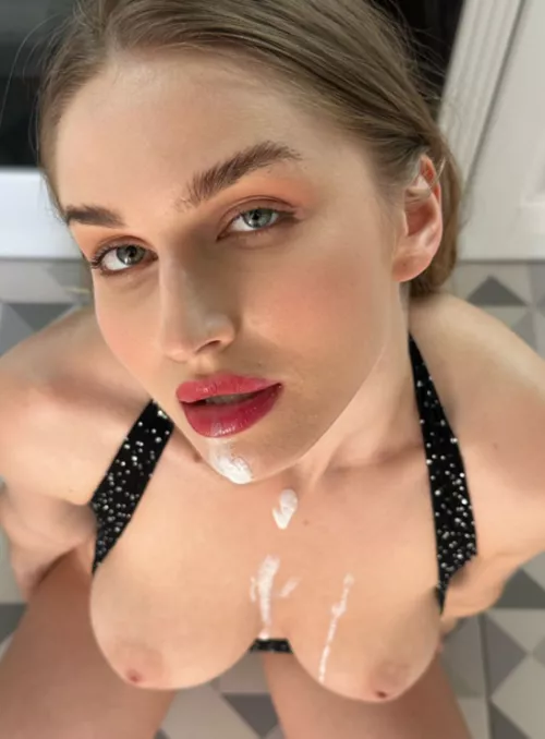 you know exactly what’s in the thoughts of the playful girl by lanaocean69