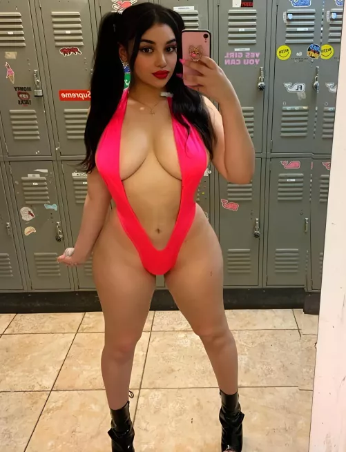 You like colombian girls? by Vegetable_Ship6111