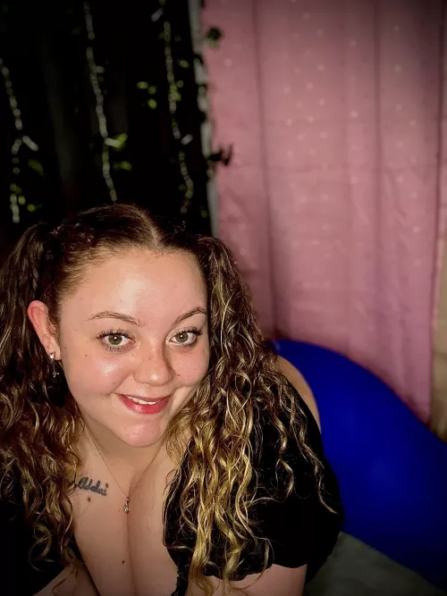 You’re going to let me get on my knees for you on the first date, right @torib.21 by WorkNumerous