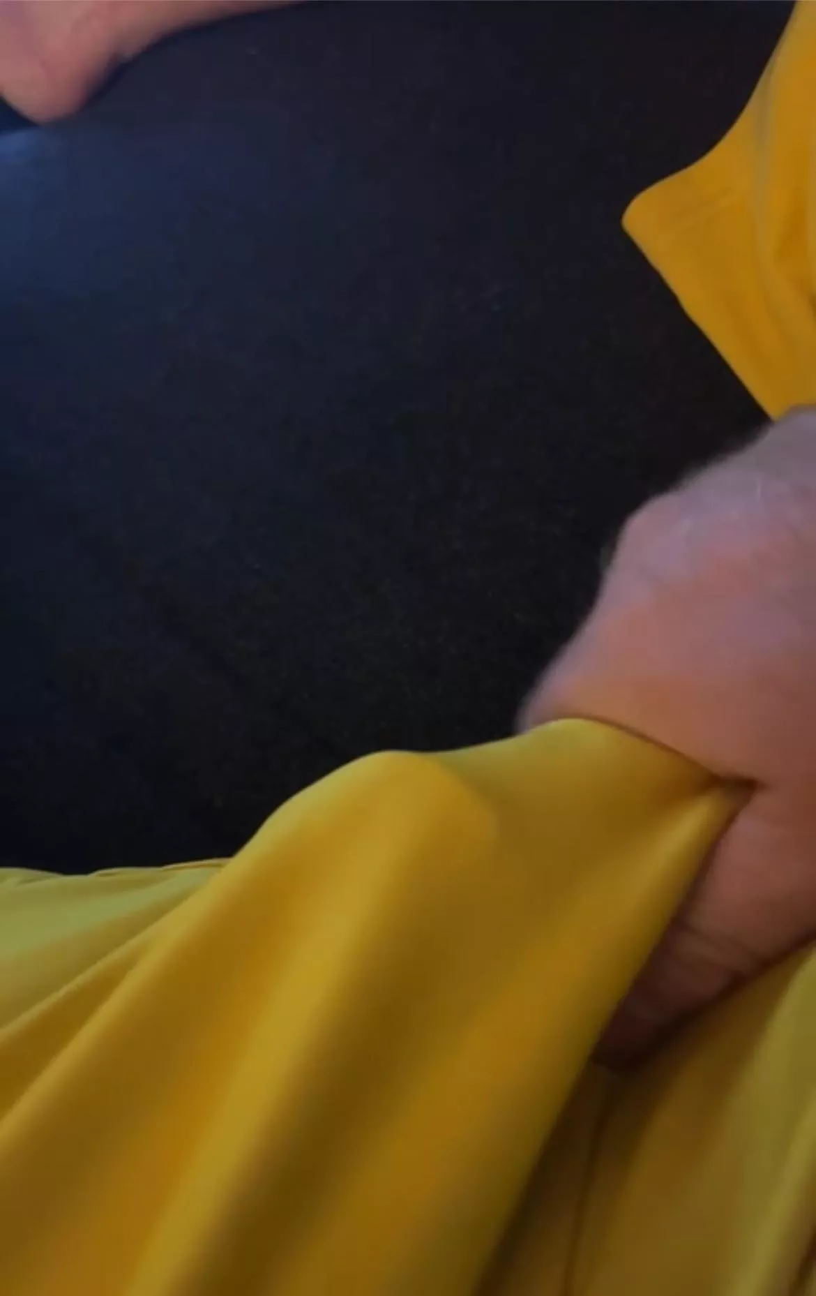 [40] Daddy’s Got Something For You In His Shorts posted by Sj8t8