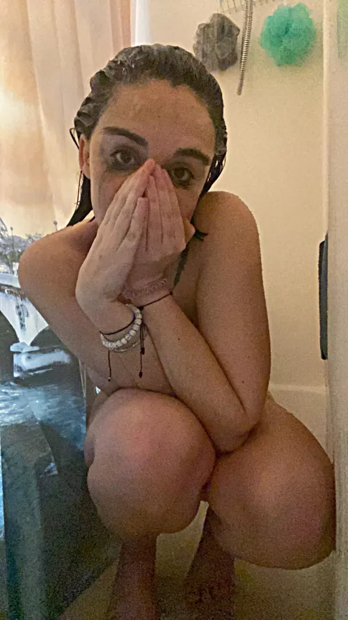 ain’t my fault you came in looking like that, you jus made me trip, fall, and land in your lap by bangbangreign21