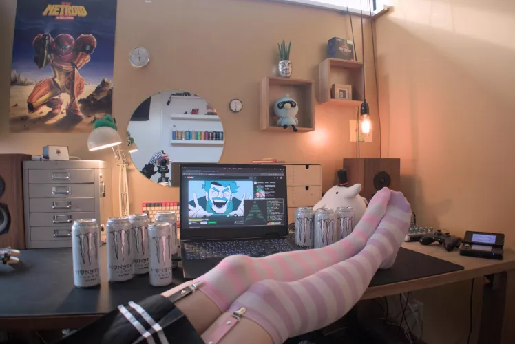 Average Jschlatt viewer :3 by bananaleopard