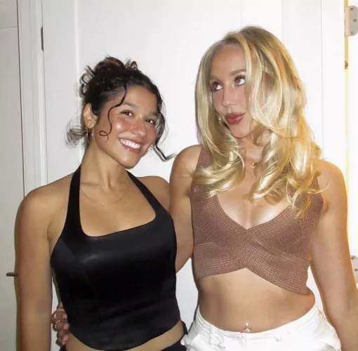 Brunette or blonde? by Mseecums