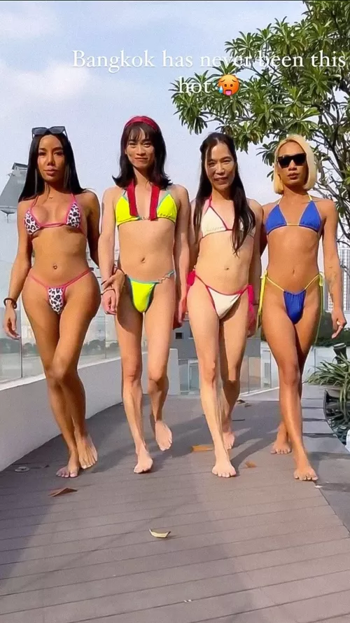 *Bulges has never been this hot 🥵 IG Reel Still HD by B0BA-F3TT