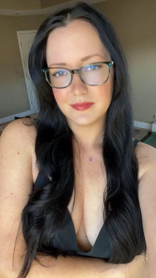 Can I be your favorite milf by Swift_jennis8