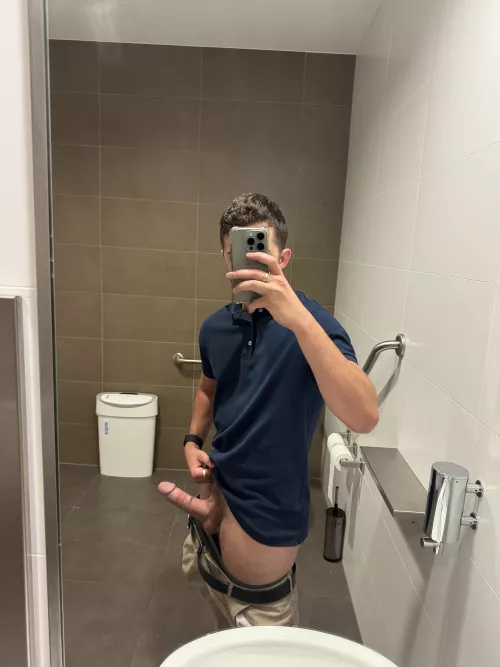 Come meet me on my break? by dickpenis9999