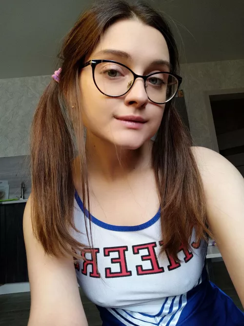 Do I look cute? by Honey_69_