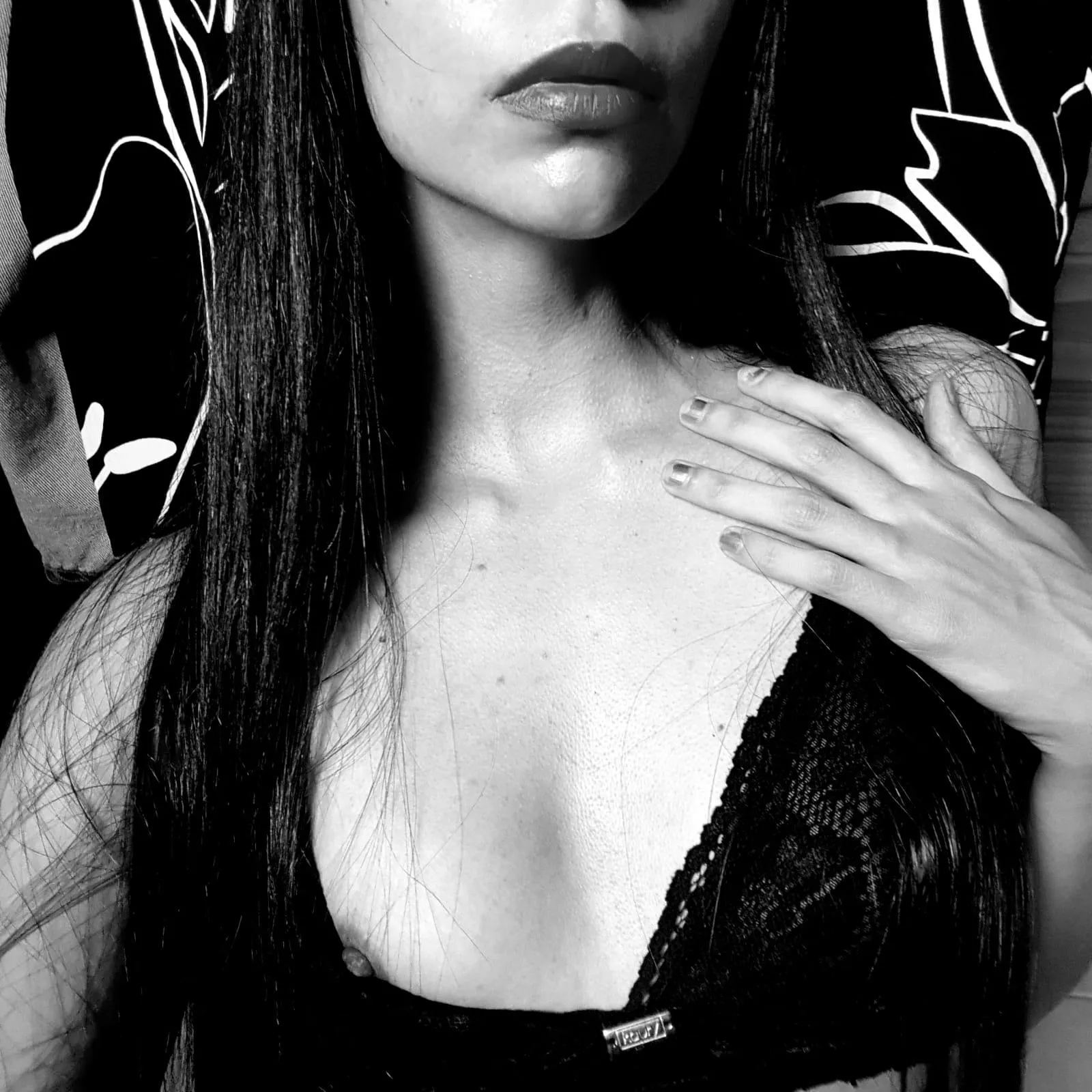 Everything seems to look better in black and white posted by umexi