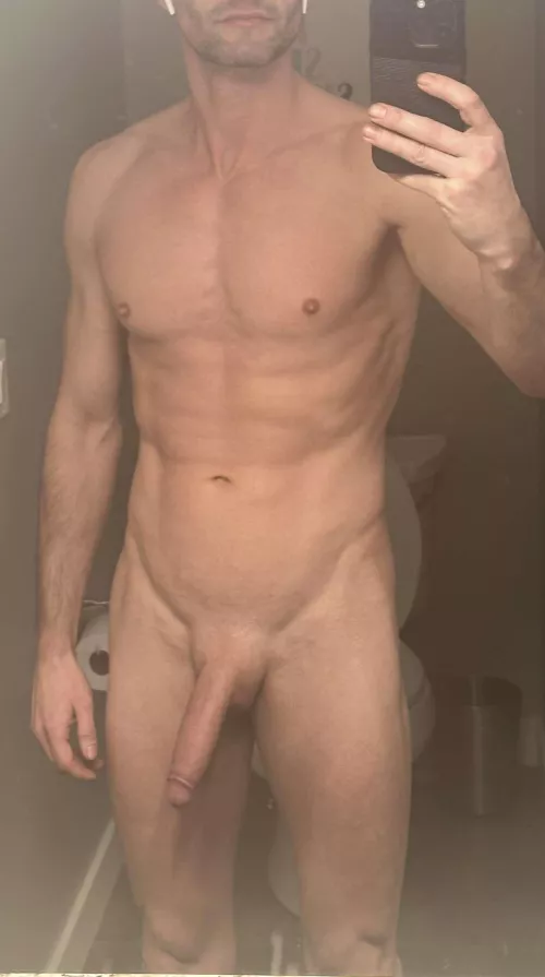 Fit bottom chatting n trading kwind90 by IndependentFun1981