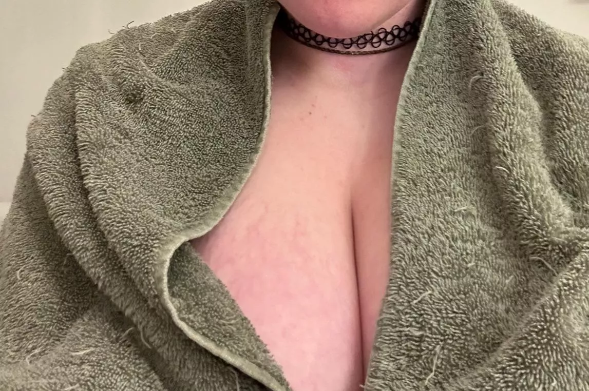 had a shower ♥️ posted by gh0stiewh0re