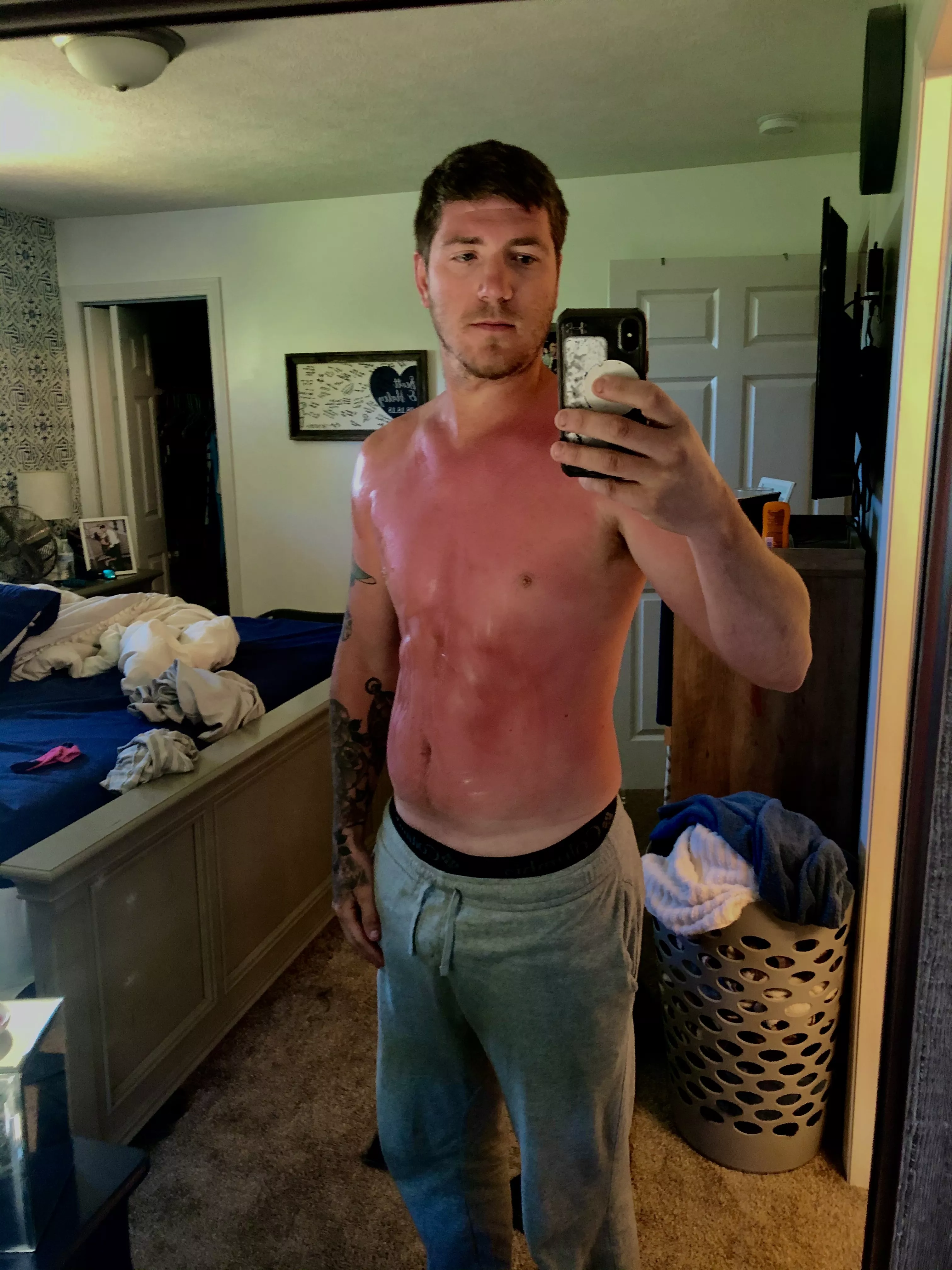 Hey, I gotta hop in the shower real quick. Man, I'm all sweaty and ready to get cleaned up. If my responses are a bit slow, don't sweat it, you can still shoot me a message. And hey, if you feel like joining me, I'm totally cool with that too. ðŸ˜‰ðŸ˜ posted by ur-daddy_x