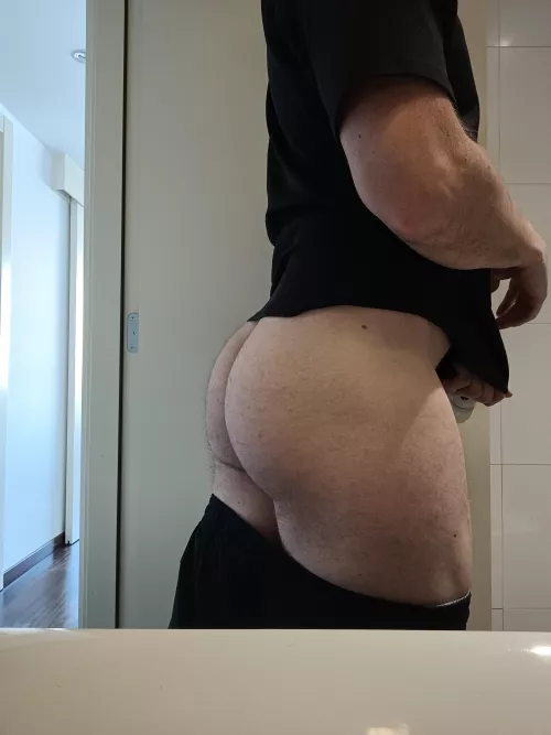 Hi 👋 by Lazy-Asparagus-2753