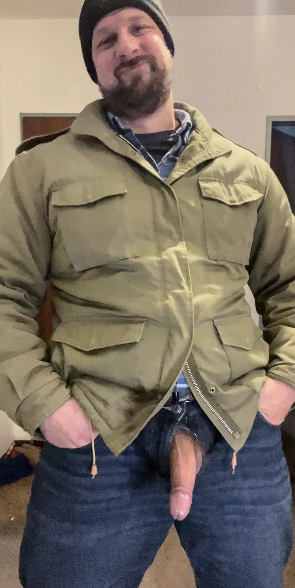 „Hi, I would like to apply as a seasonal worker. Do I get the job?” posted by Top_Handle2768