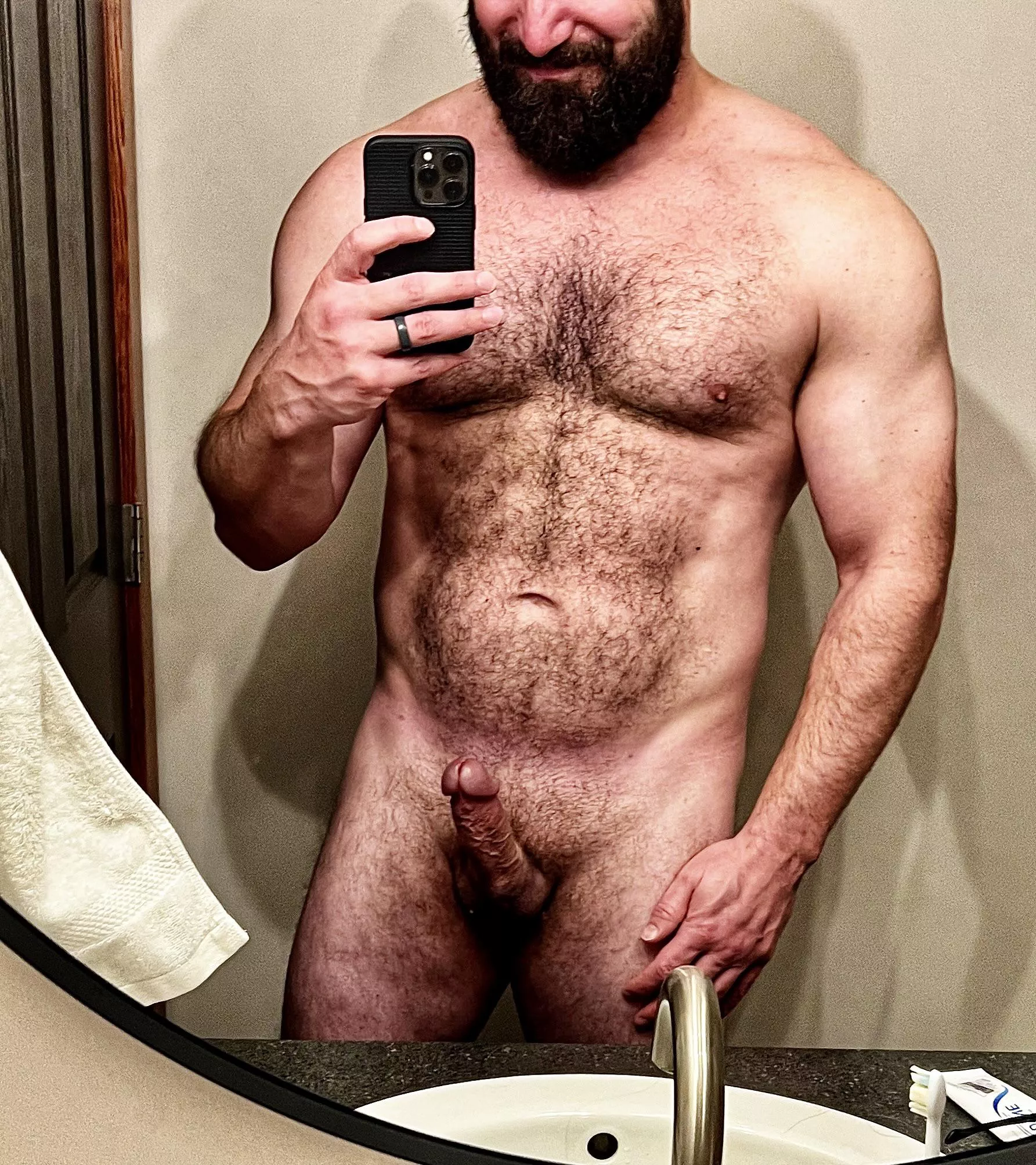 Hotel mirror…. posted by Hunghero116