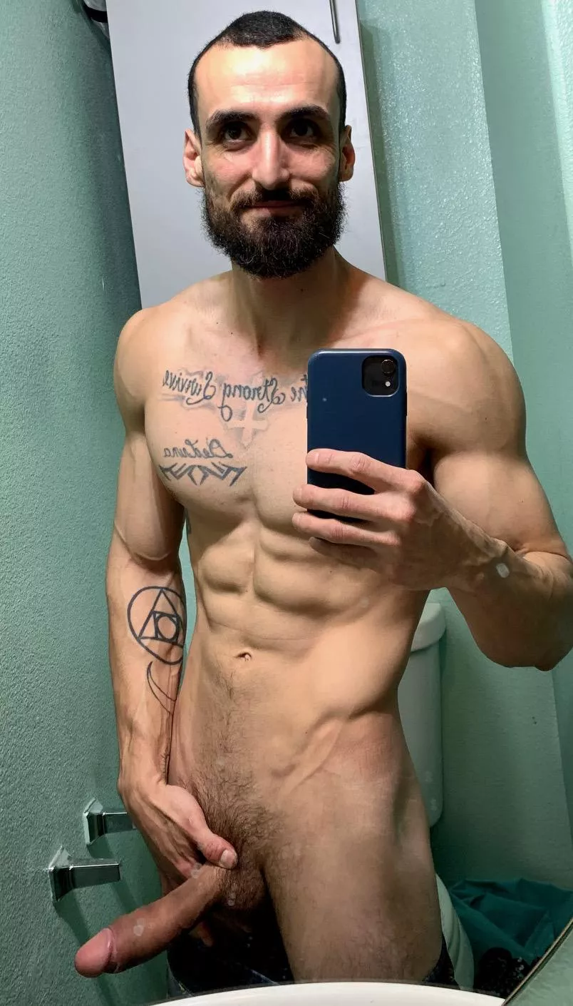 I am a si[m]ple kinda guy , layback let me do all the work. posted by Additional_Example93