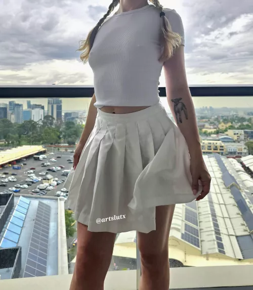 I can hit the ball very hard by artslutx