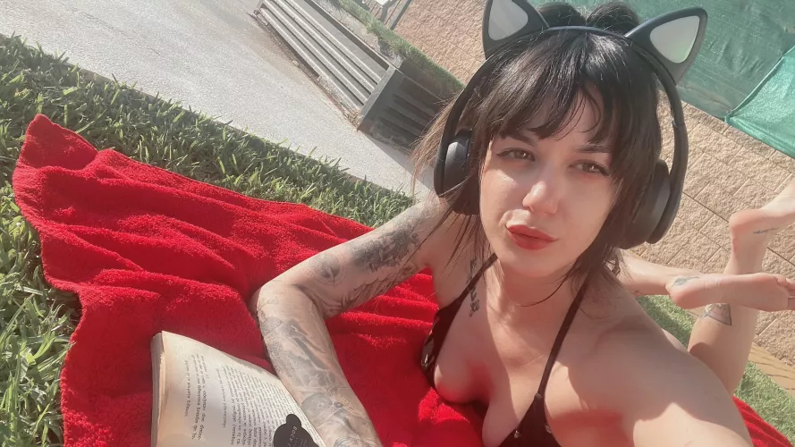 I felt cute sunbathing with my kitty headset by wryprovid