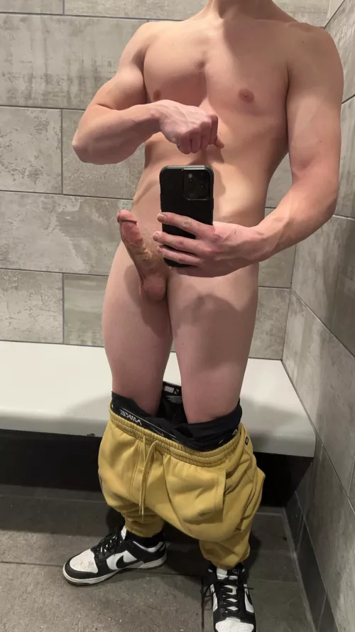 I like a nice slow fuck but I also love it rough 🤷 by Freakyteen12