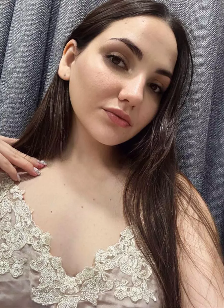 I like my men older but not too old. posted by Realistic_Muscle_192