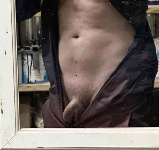 I love love doing this at work for y’all😛 DM me if you upvoteee, I respond by BigWhiteCauckk