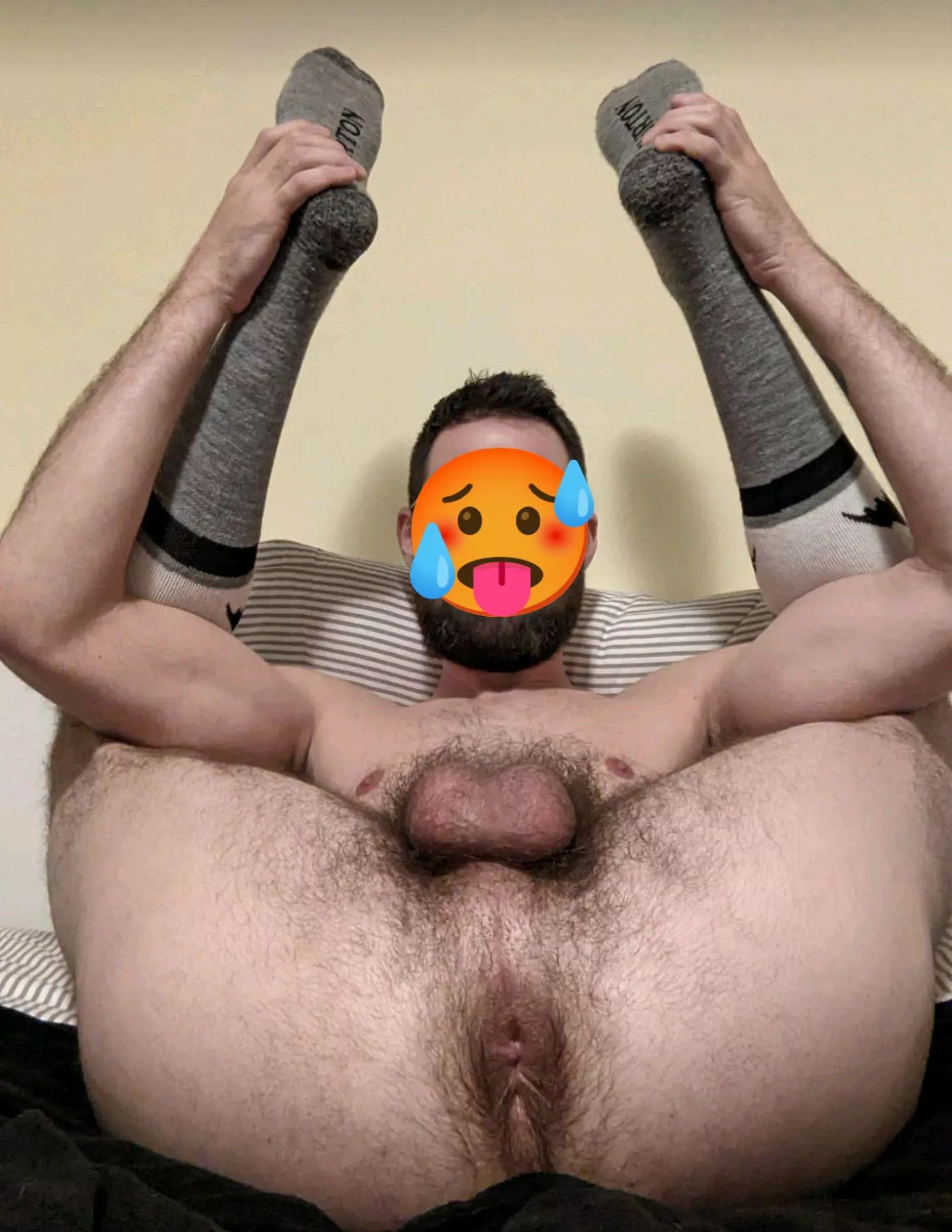 I love showing off my hole, what can I say 😏 posted by dolfe