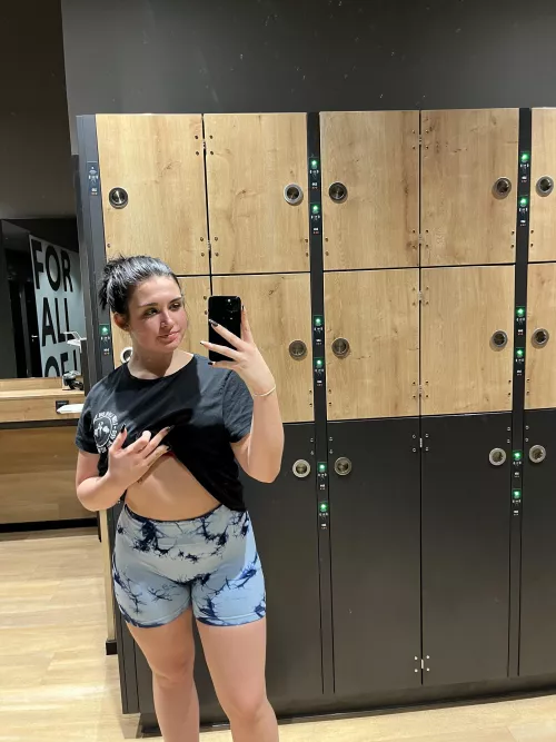 IUTR by tthatonegirll