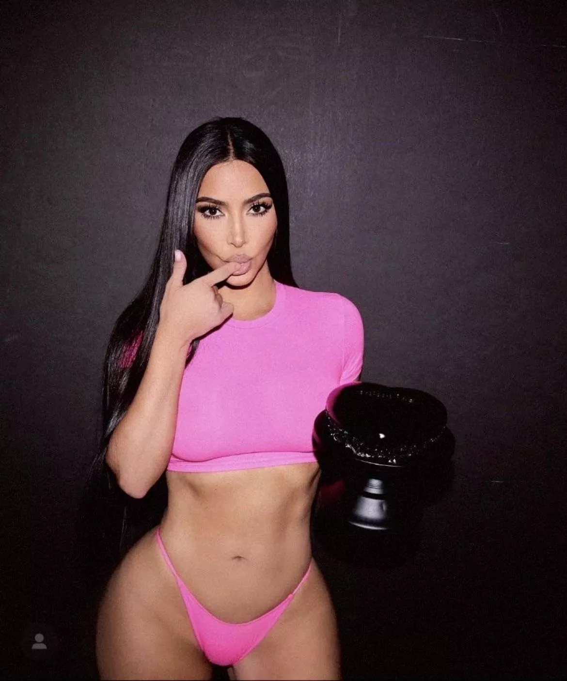 kim k posted by celebplug