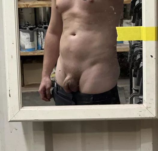 Little hairy. But snuck this after everyone has left and I’m done for the day😅 dm me and tell me how I did.. by BigWhiteCauckk