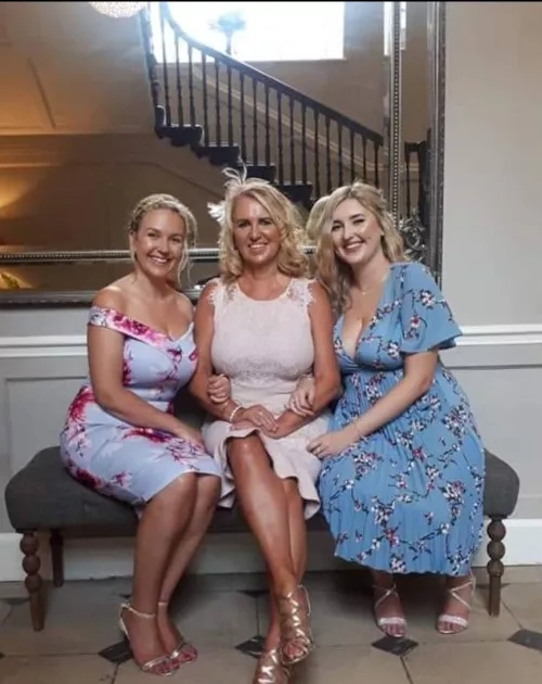 milf fmk by ThatGuyBerlin