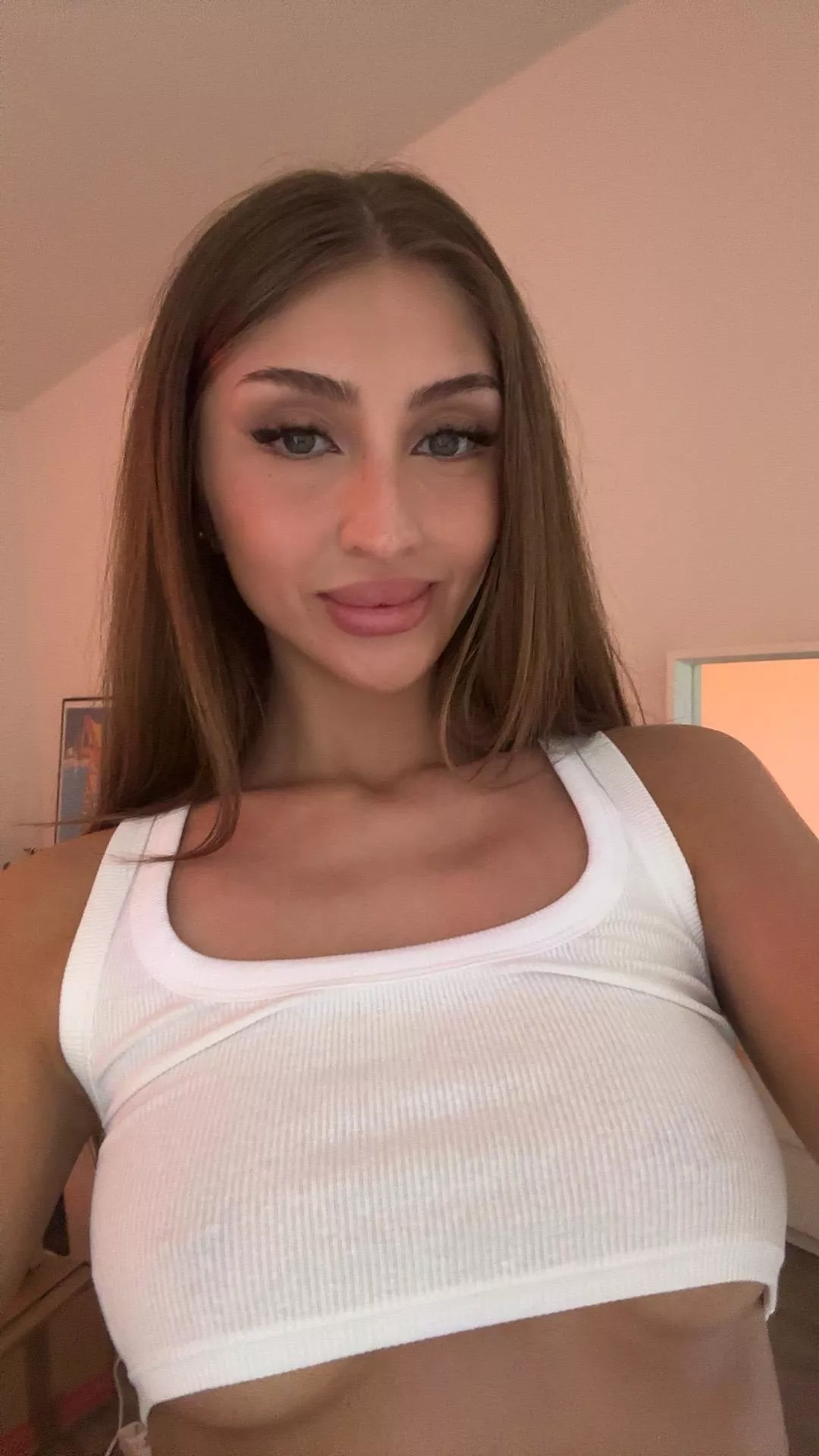 my boobs are small. can croptops still look good on me?🙄 posted by Infinitytearss