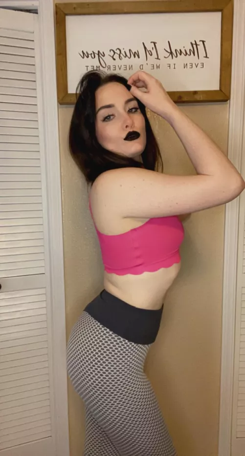 My favorite leggings for sure by knotymaid