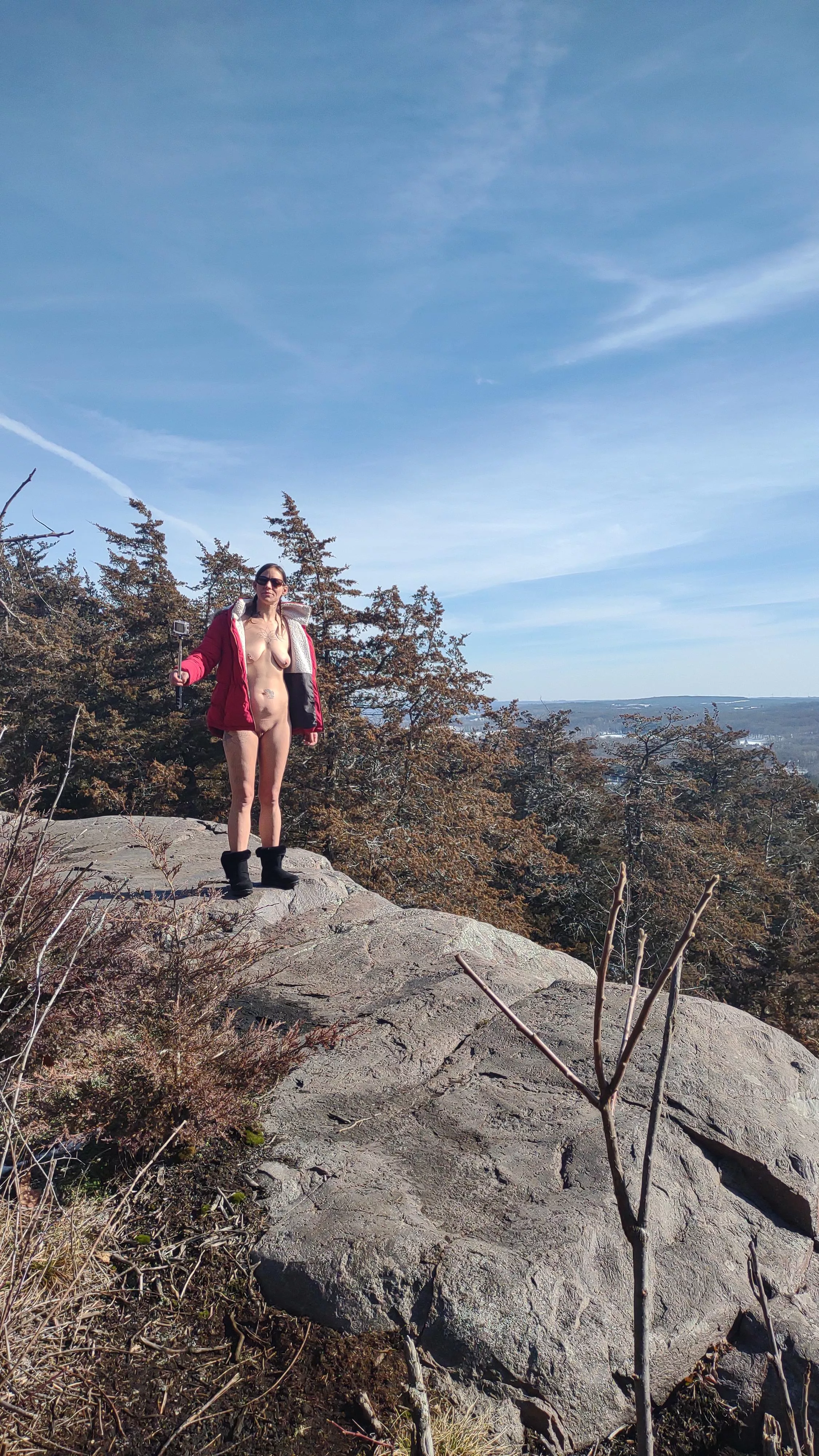 Naked hike posted by Newtynkerbell