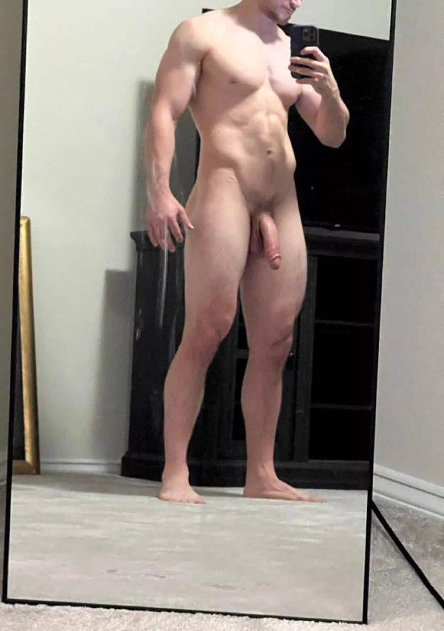 say yes if u love my body posted by Spirited-Cash938