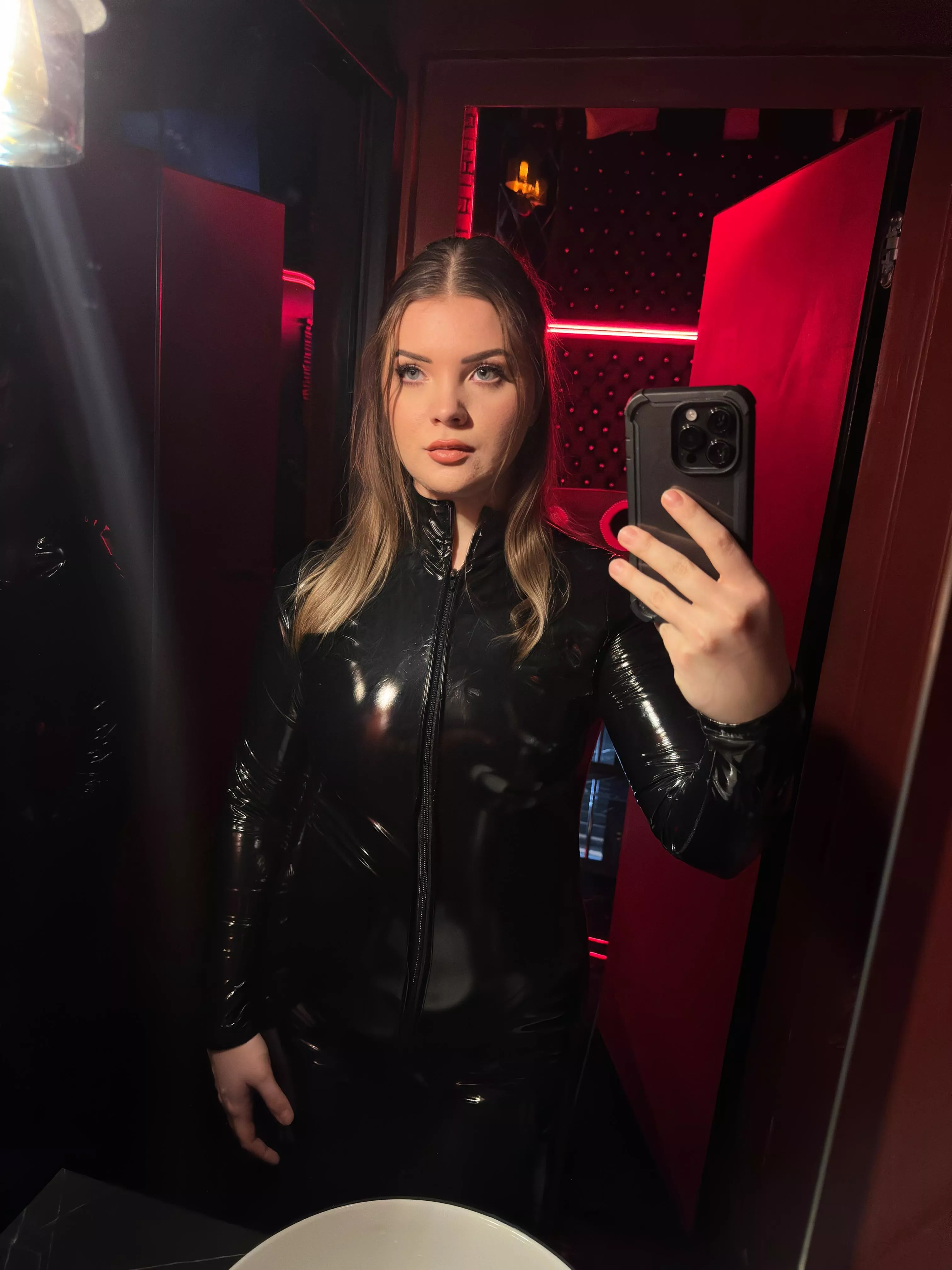 Selfie in BDSM basement posted by Navlia