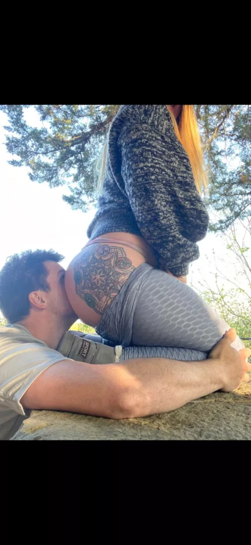 Sniff it slave  by MojoRisin0