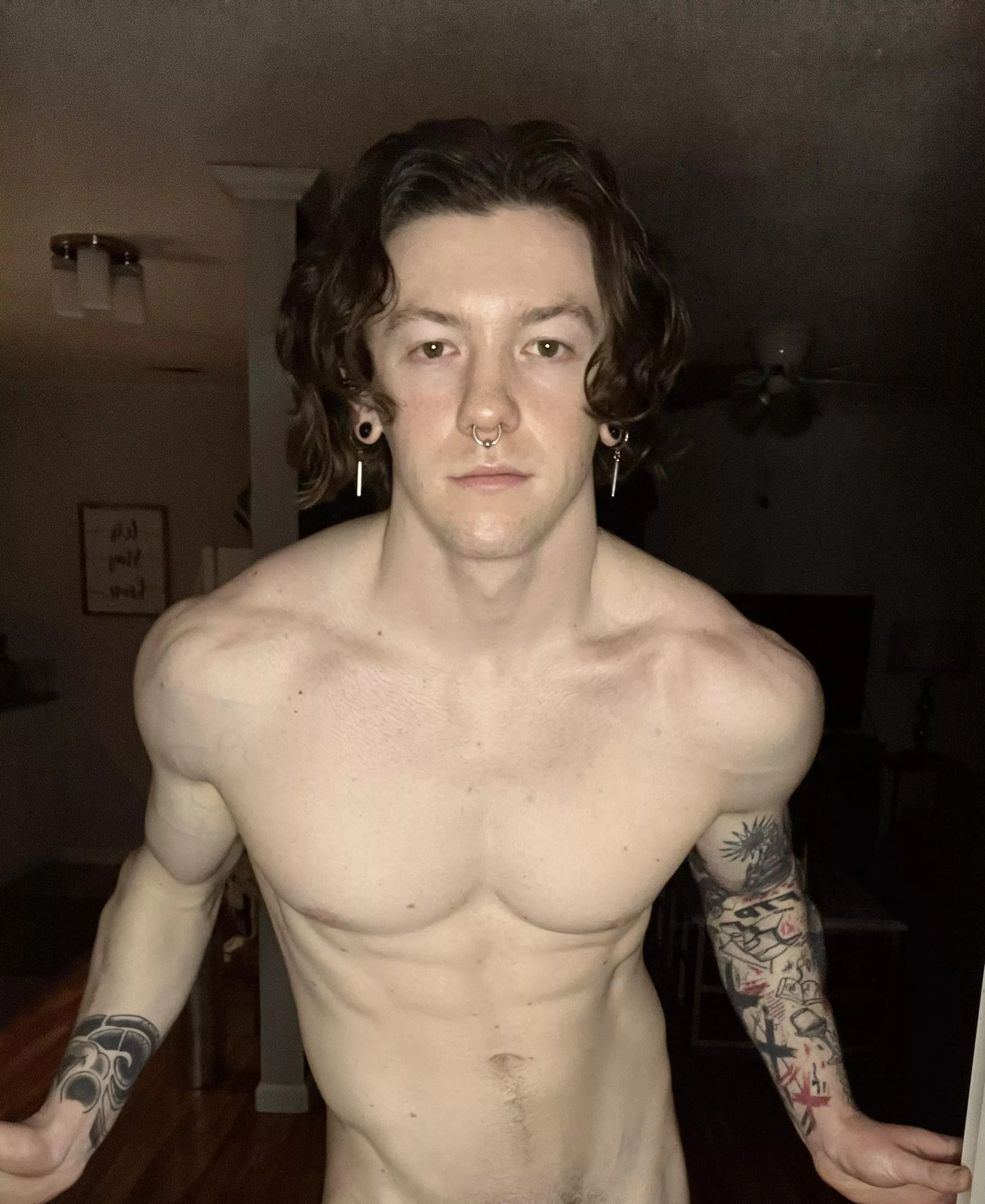 Someone let me use their hole rn! posted by sadandhydrated_97