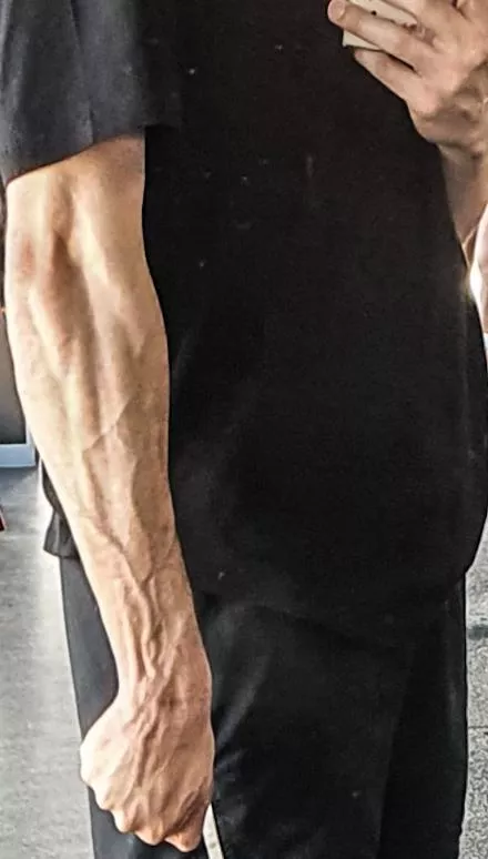 Strong fingers posted by takoyaki4242