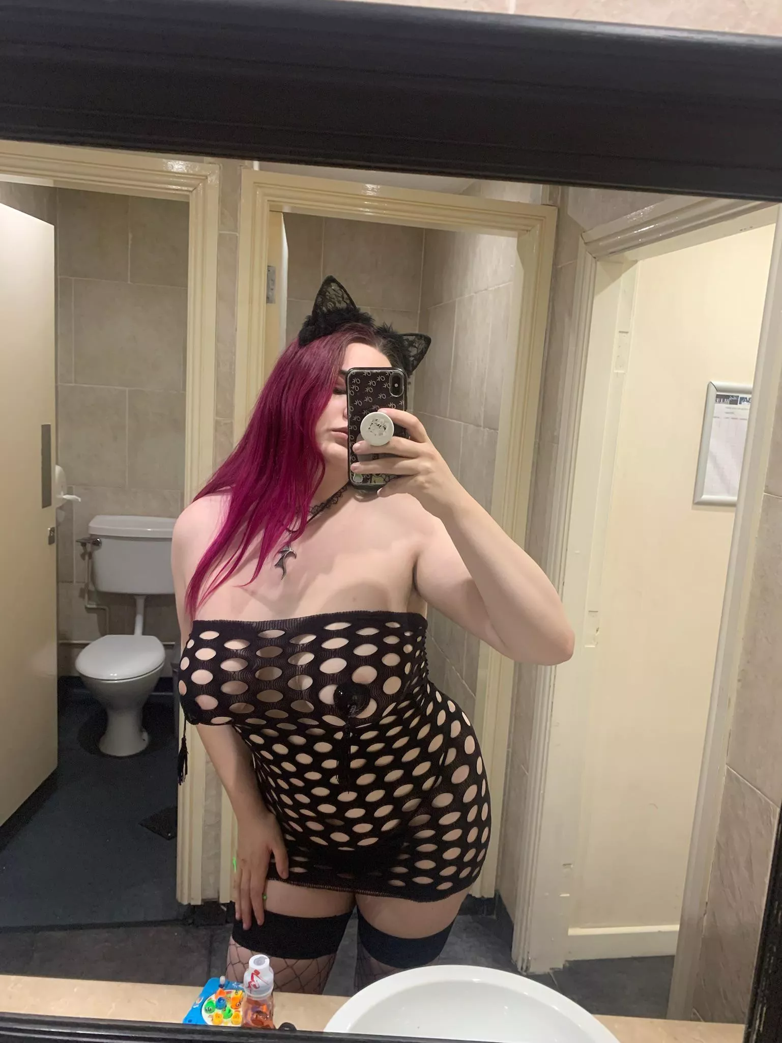 The toilet is a paid actor 😁 posted by IvyRiina