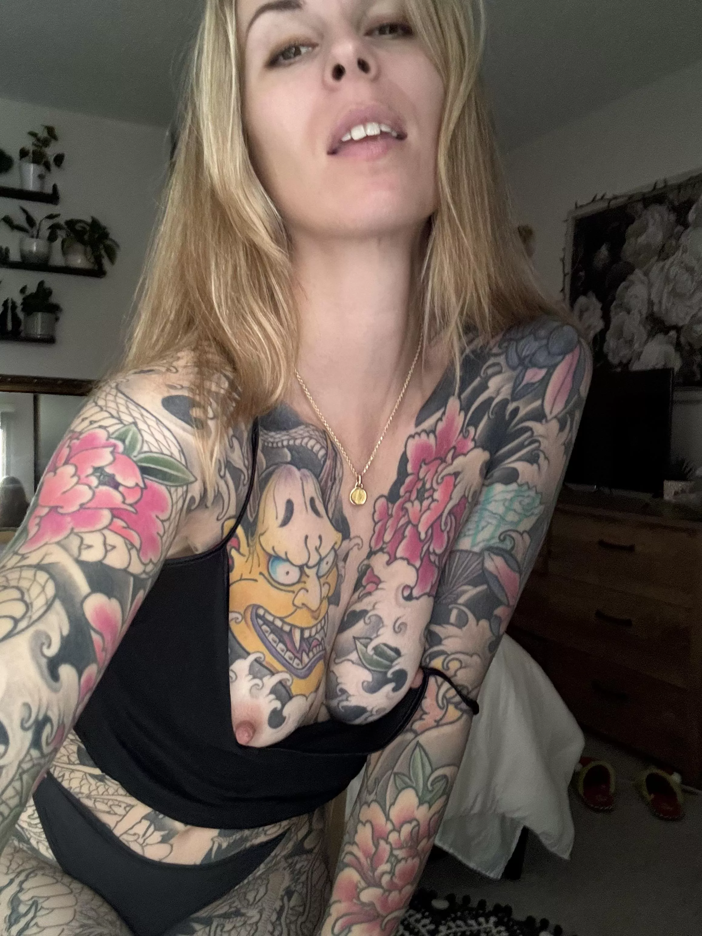 Want to be your gf  posted by kuzagirl