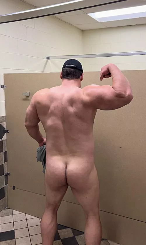 What’s the first thing you noticed? by MrBigDaddyBuff