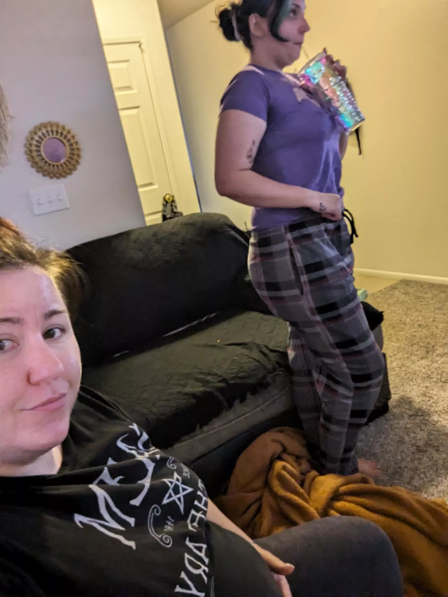 Who wants to help me plump up my skinny sister?  posted by GothGoddessCurvage