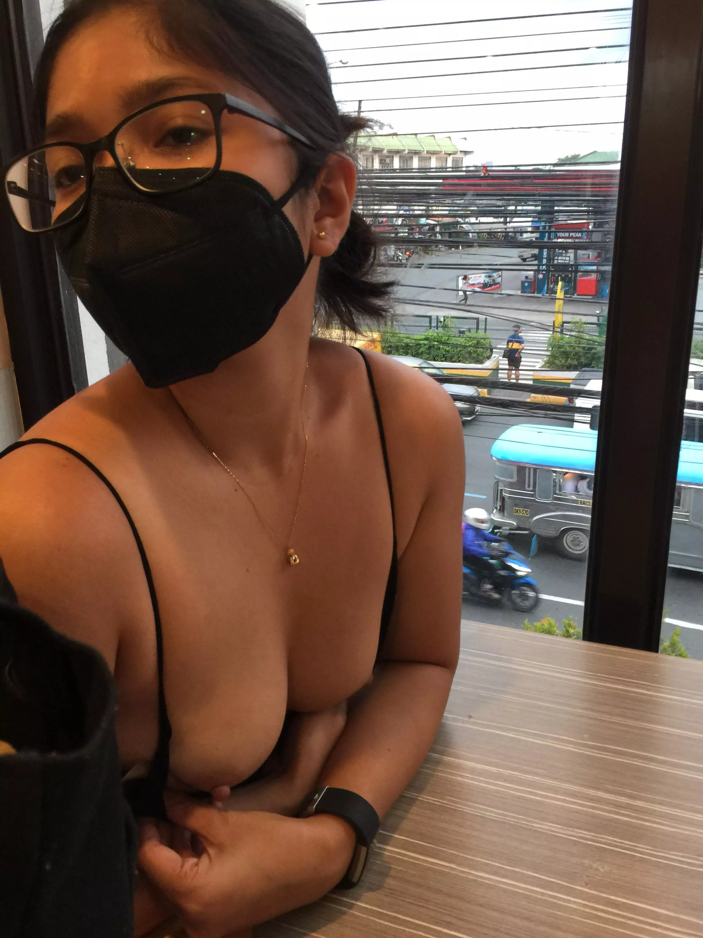 A little flash for that cute waiter!  posted by TinyAsianDoll18