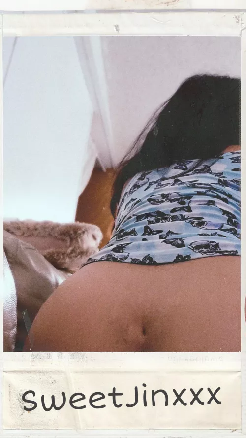 Another day, another booty pic by sjinxxx