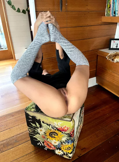 Being a piece of art 🦄👽 by lunarmarshmallow