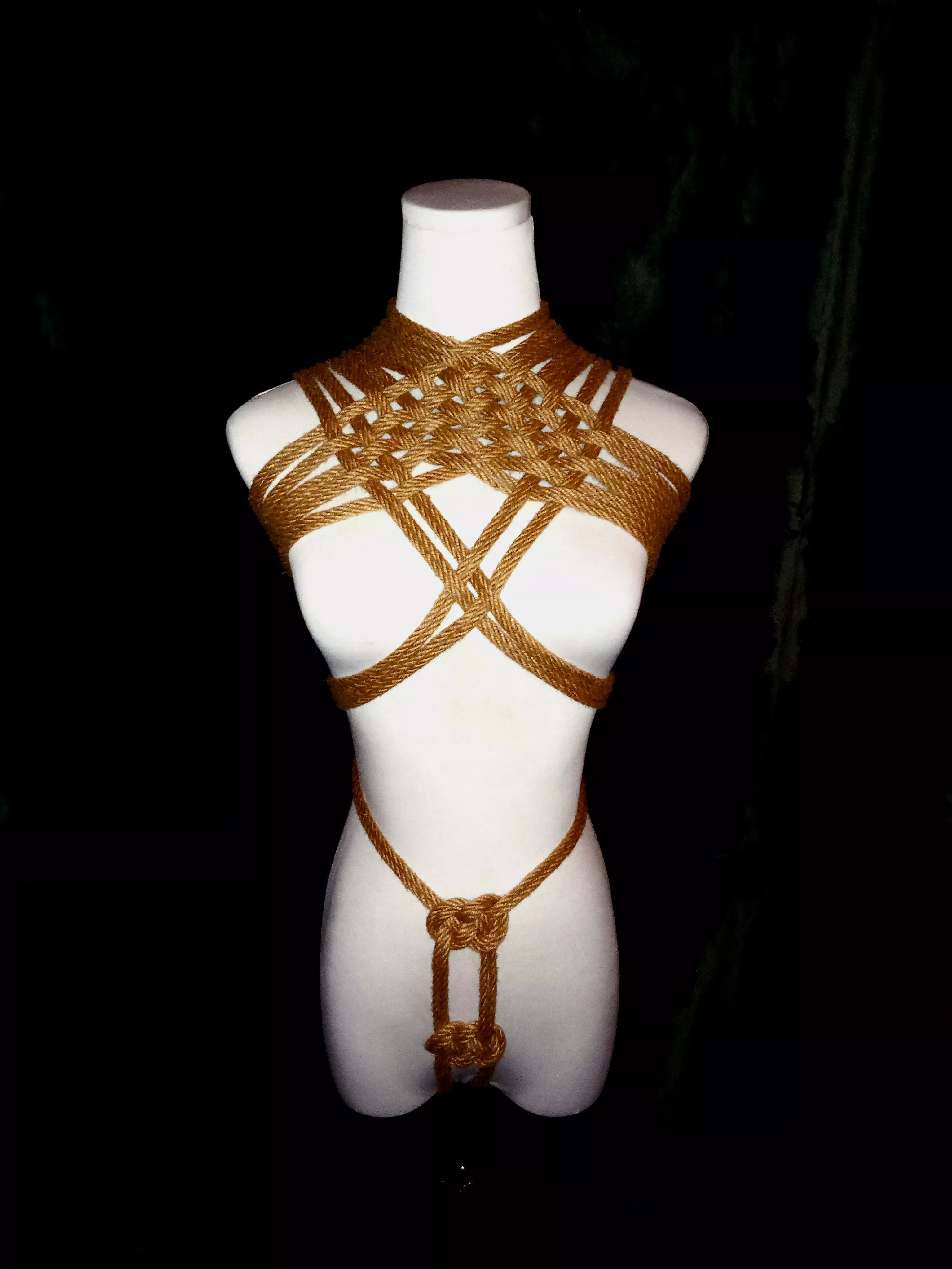 Cleopatra Collar posted by SpltSecondPerfection